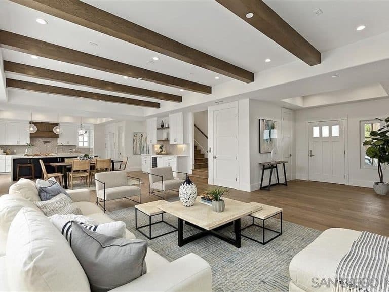 lajolla-downstairs