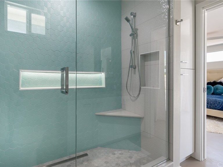 palm springs shower
